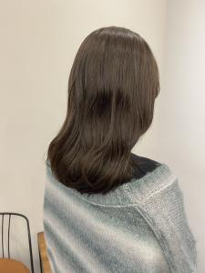 イルミナカラー  髪質改善　艶髪  オリーブベージュ♪ - LILIANA掲載