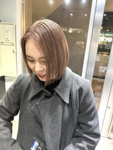 切りっぱなしボブ エアリーロング 美髪 ピンクブラウン - ARCANA 明治神宮前 表参道 原宿掲載