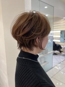 ?50代似合うショート　白髪ぼかし - marju銀座掲載