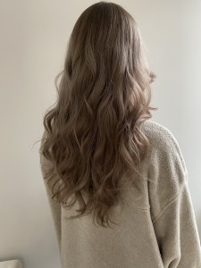 ★ブラウンベージュ★ナチュラル巻き下ろし巻きすぎ注意FLOW - HAIR-MAKE FLOW SHINJUKU掲載
