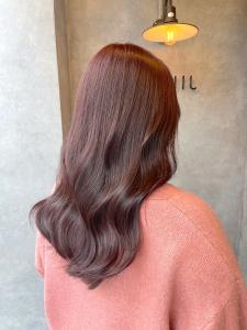丸型卵形韓国顔まわりレイヤーカットエアリーロング美髪立川 - N° jillva 立川掲載