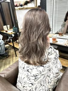 切りっぱなしボブ エアリーロング 美髪 ピンクブラウン - ARCANA 明治神宮前 表参道 原宿掲載