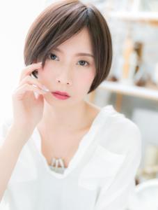 透明感暗髪モーブ前下がりマッシュルームヘア　斜めバング - mod's hair【モッズヘア】越谷/越谷西口店掲載