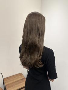 池袋  イルミナカラー ハイライト ハイトーン ベージュ♪ - LILIANA掲載