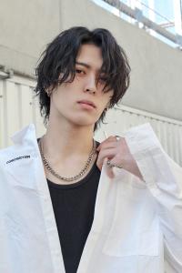 ミディアムセンターパート - メンズヘア整形サロン GOALD 京都掲載