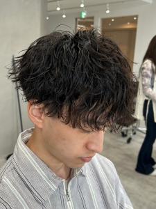 波巻きパーマツイストスパイラルパーマメンズ名駅名古屋 - LUVISM 名駅店【ラヴィズム】掲載