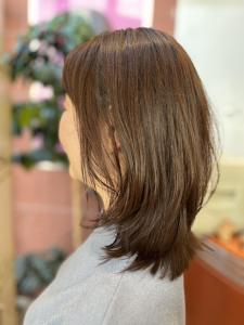 【40代・50代女性おすすめヘア】ミディアムウルフ - KOZO AiM 竹ノ塚西口店掲載