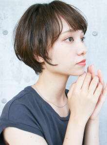 丸みが可愛いショートボブ