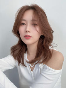 2wayバング韓国前髪シースルーミディアムくびれヘア顔周り - Euphoria 銀座【ユーフォリア ギンザ】掲載