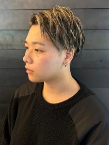 サイドパート　ハイライト　アップバング　スキンフェード - THIS IS BARBER 2nd掲載