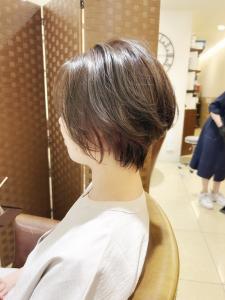 【大人ショート】30代40代50代小顔ナチュラルショートボブ - embellie掲載