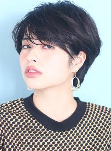 小顔美髪イメチェンピンクブラウン切りっぱなしボブショート