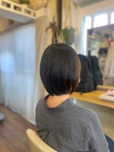切りっぱなしミニボブ - hair MOSS掲載