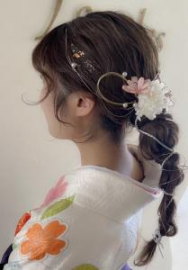 卒業式袴ヘアセット×編み下ろしポニー - Lourdes hair design掲載