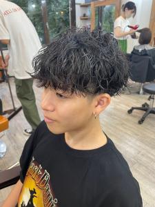 メンズカット爽やか刈り上げマッシュ波巻きパーマ - Dijon 髪質改善×ダブルカラー×縮毛矯正 渋谷 原宿 表参道【ディジョン】掲載