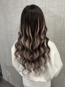 黒×シルバーで強めギャル！ - Lanisis Hair掲載