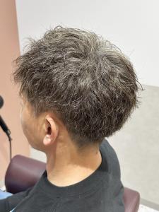 ツイストパーマ×グレイヘア/20代30代40代/各務原 - 全席個室型美容室 GALLARIA Elegante各務原店掲載