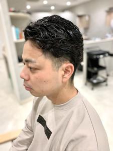 ビジネスシーンでも活かせるメンズパーマ - High street Hair掲載