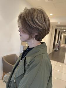 ?2024 S/S 白髪ぼかしハイライトショート - marju銀座掲載