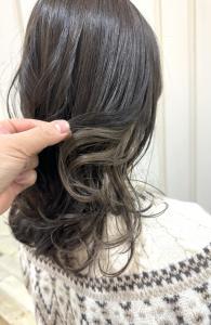 cropes辻堂谷川　カーキグレージュ×イヤリングカラー - crop-es湘南辻堂掲載