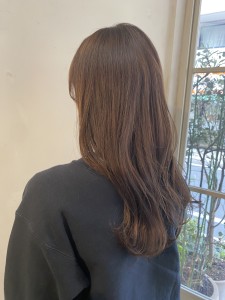 重めロングのゆる巻きスタイルナチュラルグレージュ豪徳寺松原 - CHAINON掲載