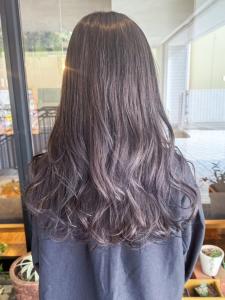 ダークグレージュ　透明感カラー　巻き髪ロング - anon掲載
