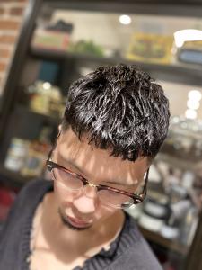 スキンフェード×アイロンパーマ - ヒロ銀座 大阪本店掲載
