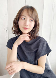 20代30代40代ミセス透明感小顔イメチェンミディ - TRAN9UIL graph掲載