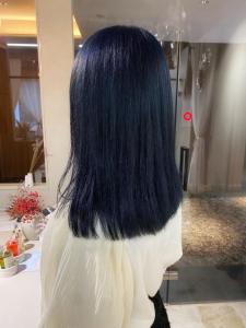 《花屋併設》ネイビーブルー　切りっぱなしカット - mallow*花屋併設の美容院*掲載