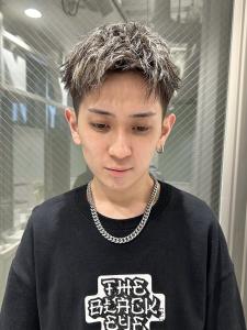 アップバングショート×コントラストハイライト - NYNY 三宮駅前店掲載