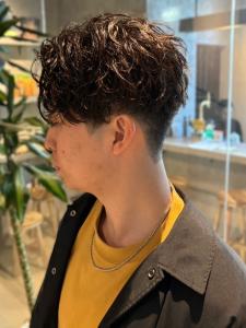 ツイストスパイラルパーマ　束感　ツーブロック　マッシュ　黒髪 - Men's Salon bloc掲載