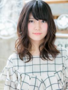 斜めバング×リラックスウェーブミディ　グレージュアッシュ - mod's hair【モッズヘア】越谷/越谷西口店掲載