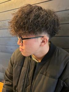 ツイストスパイラルパーマ　刈り上げマッシュ　ツーブロック - THIS IS BARBER 2nd掲載