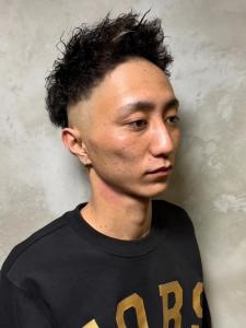ツイストスパイラルパーマ　メッシュ　スキンフェード - 完全個室 THIS IS BARBER 3rd掲載