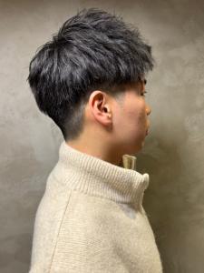 ビジネススタイル　刈り上げショートヘア　ツーブロック - 完全個室 THIS IS BARBER 3rd掲載