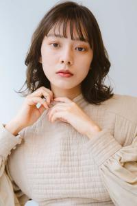外ハネくびれミディ - Frames hair＆relax 西川口店掲載