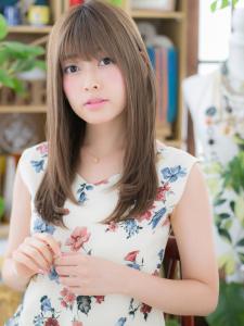 カーキグレージュ艶カラー外国人風小顔ロング　レイヤーロング - COVER HAIR & SPA bliss 浦和西口店【カバー ヘア アンド スパ ブリス】掲載