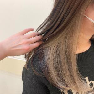 ★レイヤーロング美髪くびれワンカールシルキーベージュ - K:R鶴川掲載
