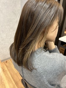 ミディアムレイヤー×ベージュカラー　インナーカラー - mau 仙台店掲載