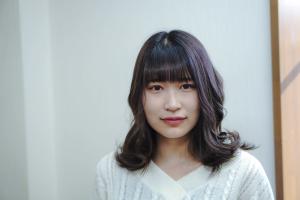 アッシュカラーくびれカールセミディ - Hairsalon KAMIYA掲載