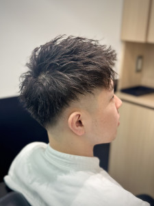 【フェードにはこれ!!】ツイストフェザーバング - 【シェアサロン】 LIBERTY SHARE BARBER 銀座掲載