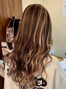 ハイライトエクステでイメチェン - Bulansis Hair掲載
