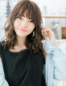 黒髪も◎大人かわいい韓国風小顔大人巻きロブ　グレージュカラー - mod's hair【モッズヘア】越谷/越谷西口店掲載