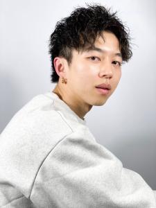 ツイストスパイラルショートウルフ - ヒロ銀座ヘアーサロン 麻布乃木坂 六本木駅前店掲載