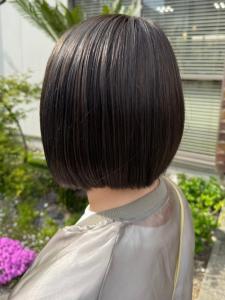 丸みショートボブ　ダークグレージュ　暗髪カラー - NAKAO COIFFURE掲載