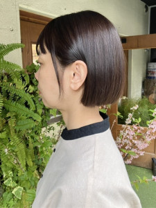 切りっぱなしボブ　ミニボブ　艶感　アッシュ　透明感　耳掛け - HAIR&HEADSPA SQUARE＊UNO HAKATA掲載