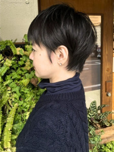 ハンサムショート　レイヤーカット　艶感　グレージュ　抜け感 - HAIR&HEADSPA SQUARE＊UNO HAKATA掲載