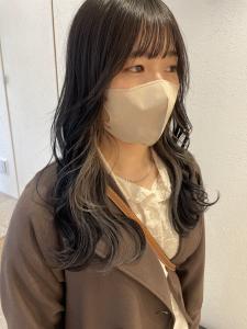 透明感◎まろやかショコラベージュブラウン×ゆる巻きロング - e.m.a PREMIUM BEAUTY SALON掲載