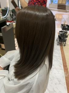 大人ナチュラルロング - e.m.a PREMIUM BEAUTY SALON掲載