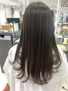 大人ナチュラルロング - e.m.a PREMIUM BEAUTY SALON掲載